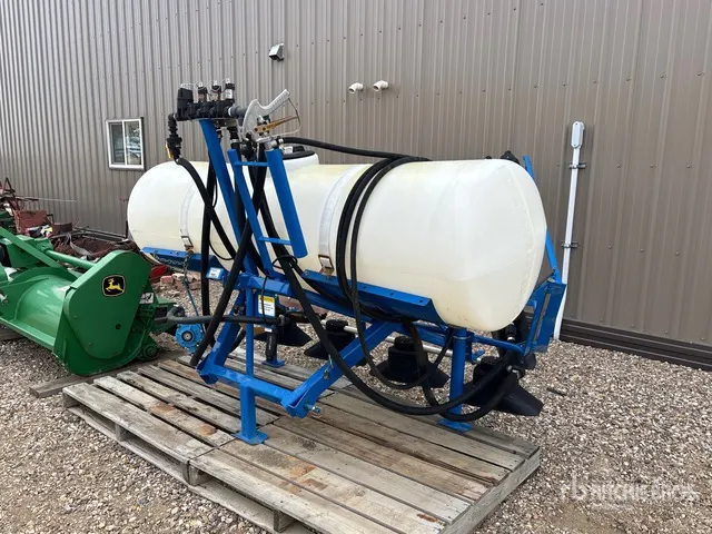2013 Brandt 18 ft 3-Point Hitch Sprayer