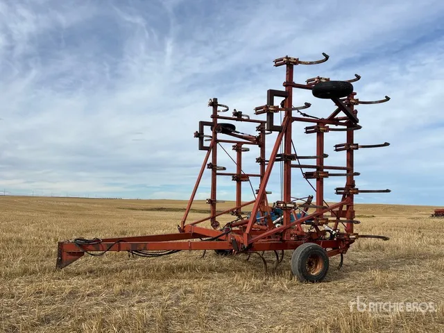 International 55 37 ft Cultivator