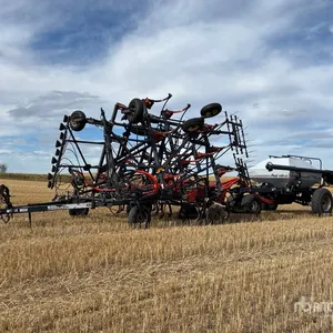 Flexi-Coil 820 Cultivator