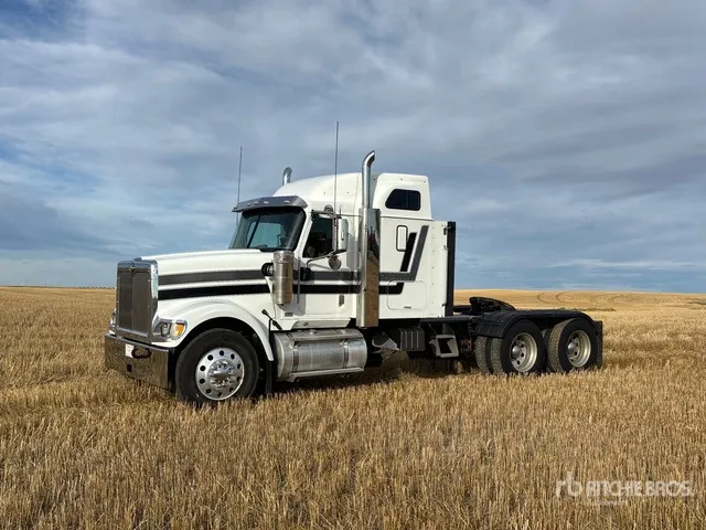 2007 International 9900i 6x4 T/A Sleeper Truck Tractor