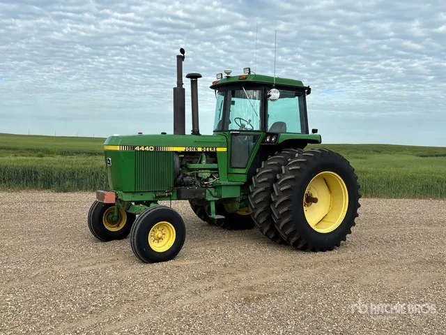 John Deere 4440 2WD Tractor