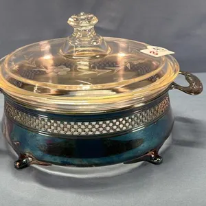 PYREX ETCHED FLOWER CASSEROLE IN STAND