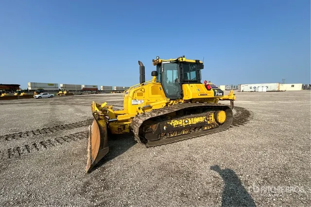2022 Komatsu D71PX-24 Crawler Dozer