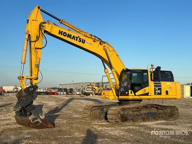 2022 Komatsu PC490LC-11 Tracked Excavator