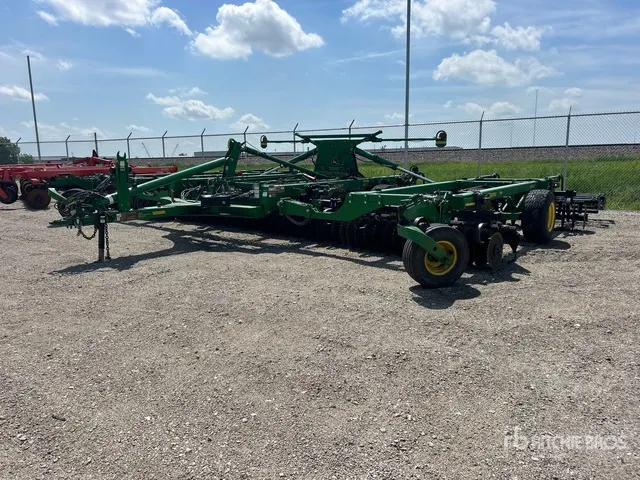 2023 John Deere 2660 35 ft Vertical Disc