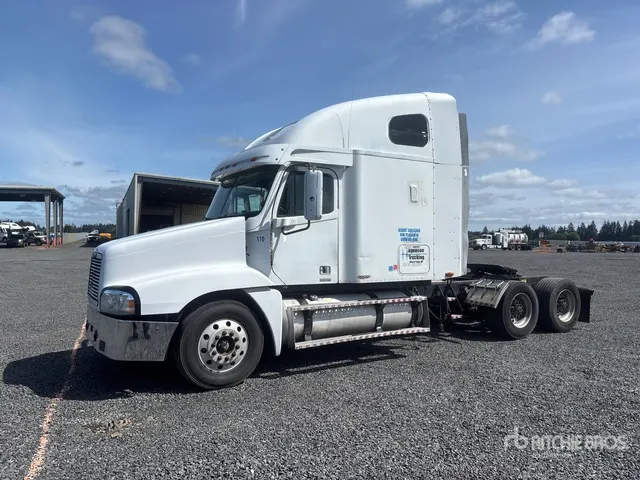 2000 Freightliner Columbia 120 6x4 T/A Sleeper Truck Tractor