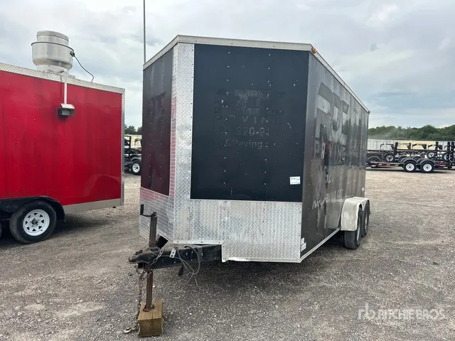 2016 Lark VT716TA 16 ft T/A Enclosed Trailer