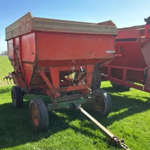 TURNCO APPROX. 275 BUSHEL GRAVITY WAGON