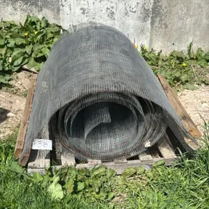 PARTIAL ROLE OF 36IN CHICKEN FENCE WIRE
