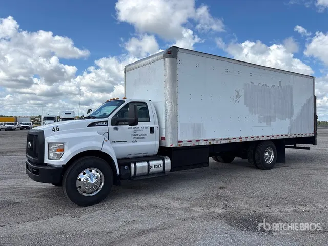 2017 Ford F-650 4x2 Van Truck