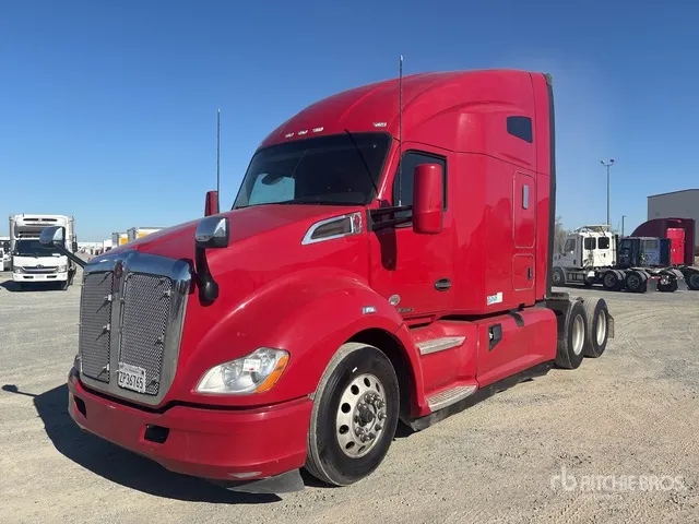 2020 Kenworth T680 6x4 T/A Sleeper Truck Tractor