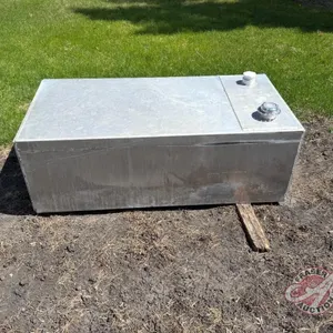 61”x30”x20” Skid tank (no pump and has a slow leak from a pin hole) needs repaired