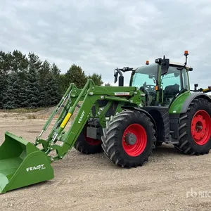2022 Fendt 718 Vario 4WD Tractor