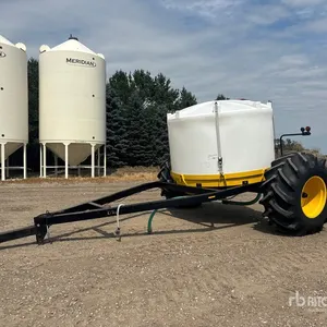 Custom Built 1800 gal Tow-Between Fertilizer Cart