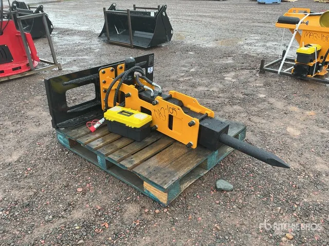 2026 GIYI GY-P680 Skid Steer Breaker (Unused)