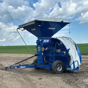 2015 Brandt 3010 GBL 10 ft Grain Bagger