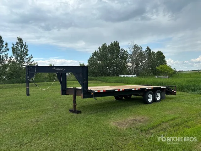 2003 Dumonceau 24 ft T/A Gooseneck Equipment Trailer