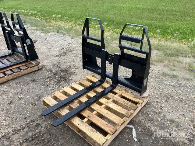 Quantity of (5) 2026 AGT SSCPF42-2200-WFF 42 in Skid Steer Forks (Unused)