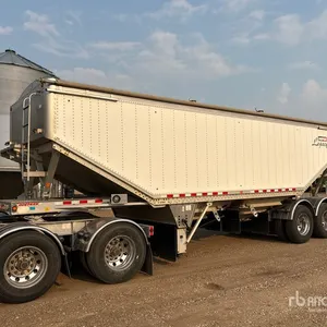 2018 Doepker 30 ft T/A Super B-Train Pup Grain Trailer