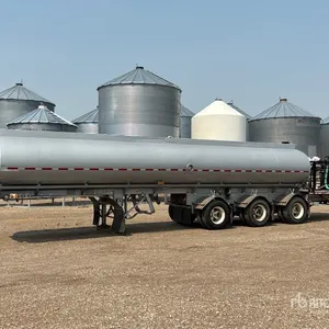 1997 Advance 10000 gal Tri/A Water Tank Trailer