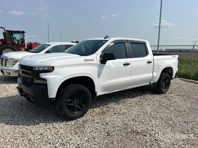 2021 Chevrolet Silverado 1500 4x4 Crew Cab Pickup