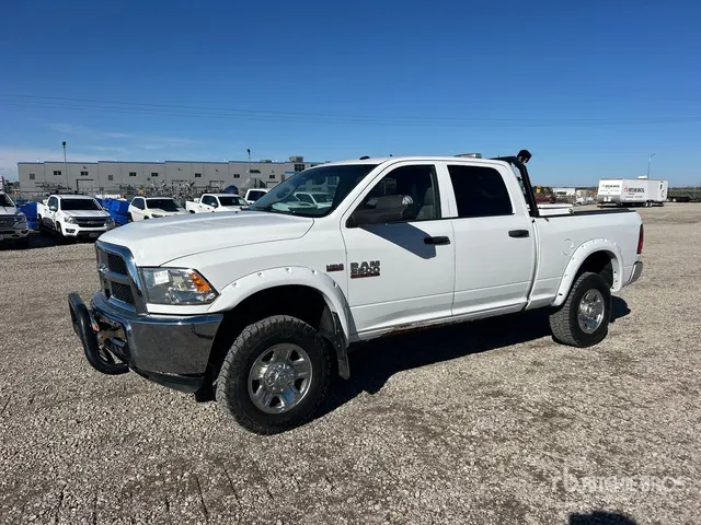 2015 Ram 2500 4x4 Crew Cab Pickup