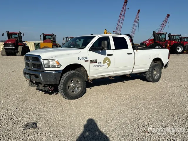 2014 Ram 2500 4x4 Crew Cab Pickup