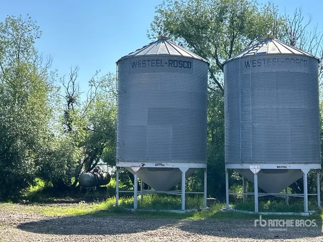 Westeel +/- 2100 bu 6 Ring Hopper Grain Bin