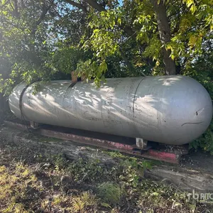 1971 Western 1000 gal Skid Mounted Propane Fuel Tank