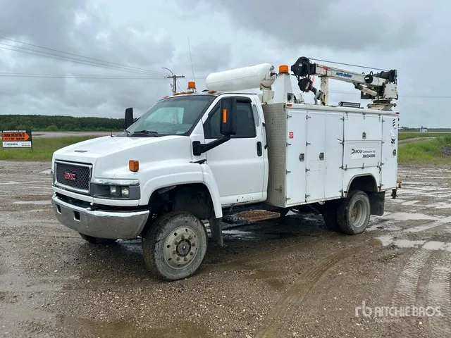 2007 GMC C5500 4x4 Service Truck