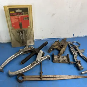 Tool Lot with Jaw Pullers