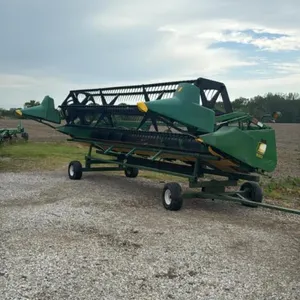 JOHN DEERE 920 FLEX HEAD WITH CART