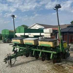 JOHN DEERE 1750 CONSERVATION SIX ROW PLANTER