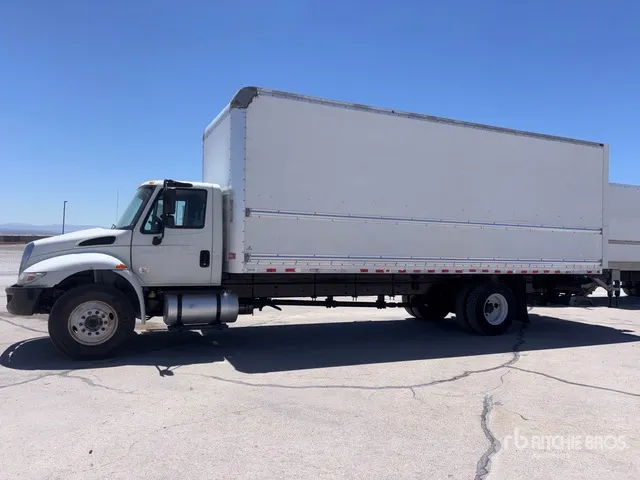 2019 International 4300 4x2 Van Truck