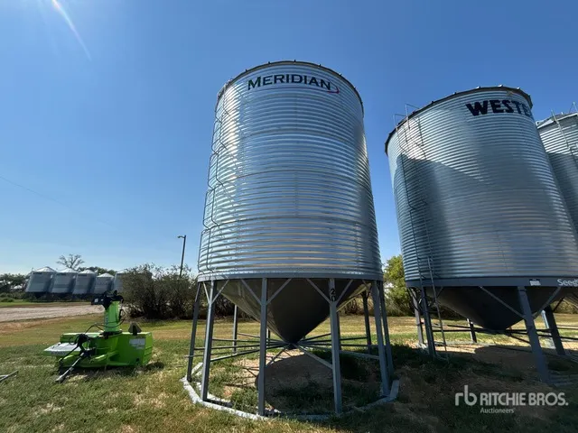 Meridian +/- 4900 bu 5 Ring Hopper Grain Bin