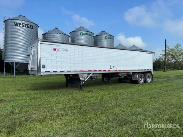 Wilson 38 ft T/A Grain Trailer