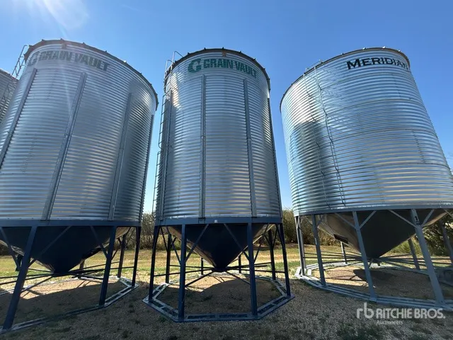 Grain Vault +/- 3200 bu 5 Ring Hopper Grain Bin