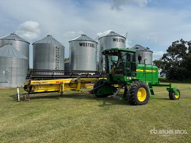 2004 John Deere 4895 30 ft Swather Windrower
