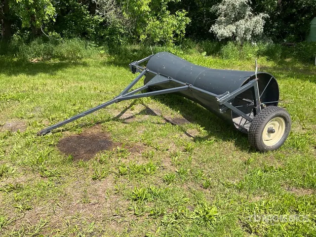 Farm King 9 ft 6 in Steel Swath Roller