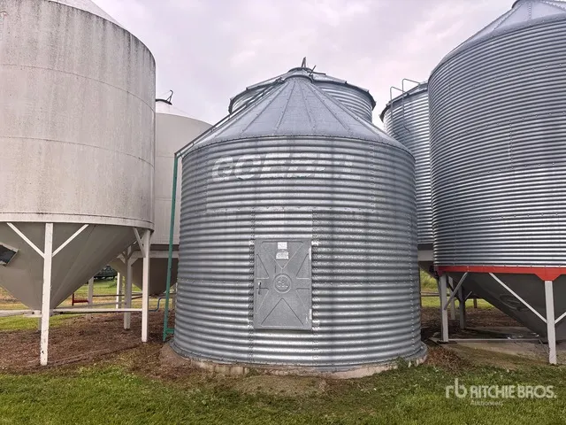 Goebel 2000 Ring Grain Bin