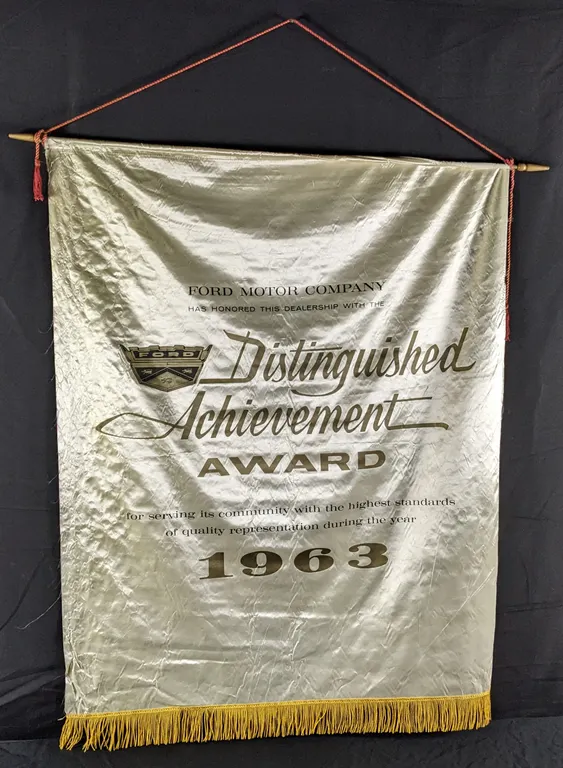 1963 FORD MOTOR COMPANY DISTINGUISHED ACHIEVEMENT AWARD SILK DEALERSHIP BANNER SIGN