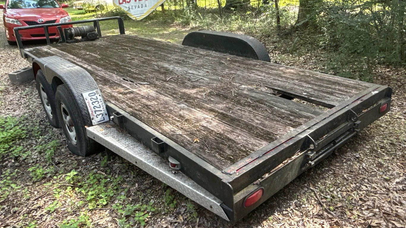 18' CAR HAULER TRAILER