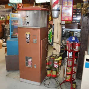 VINTAGE VENDING OR DISPLAY CABINET