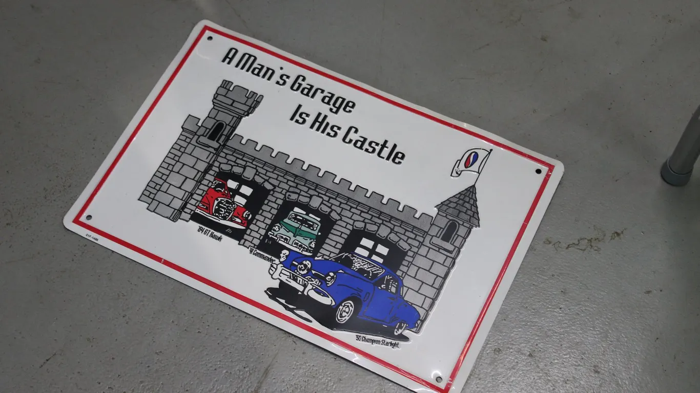 AUTOMOTIVE SERVICE SIGN
