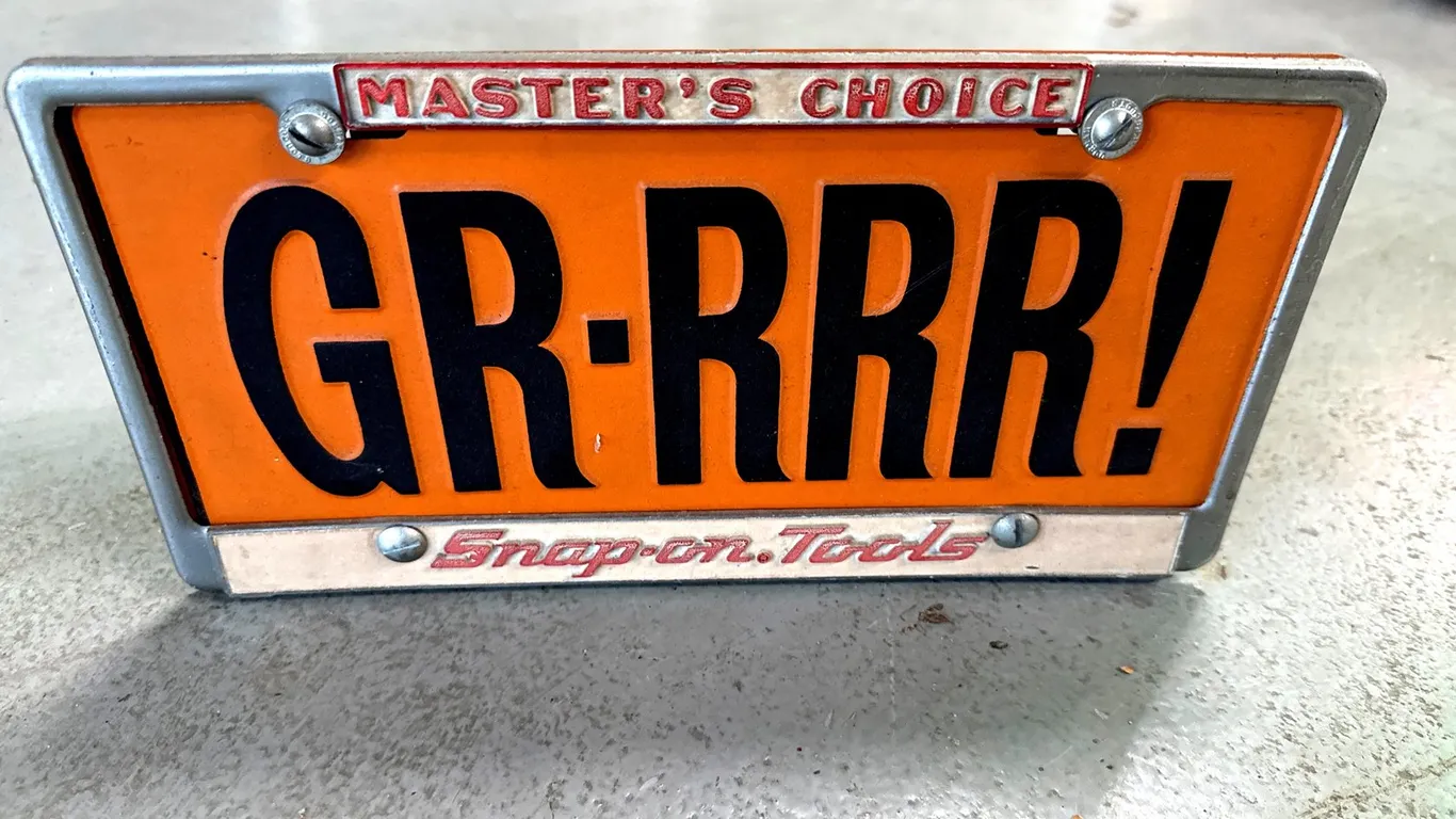 SNAP-ON DISPLAY STAND WITH CUSTOM PLATE