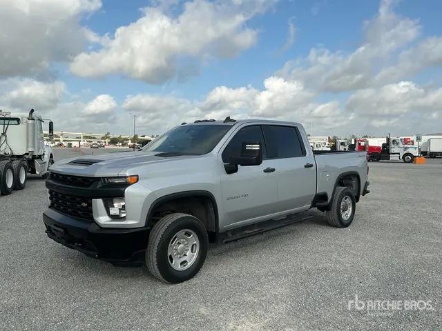 2020 Chevrolet Silverado 2500 4x4 Crew Cab Pickup