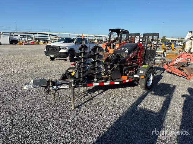 2022 Toro TX427 Mini Compact Track Loader