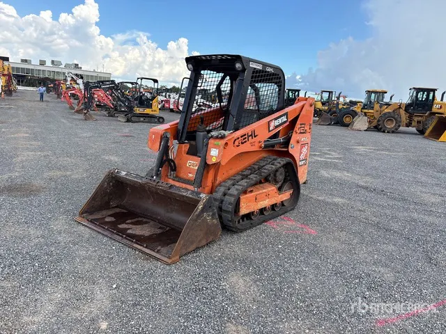 2021 Gehl RT135 Compact Track Loader