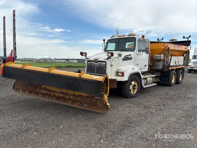 2017 Western Star 4700SB 6x4 Snow Plow Truck