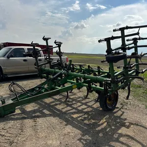 John Deere 20' cultivator